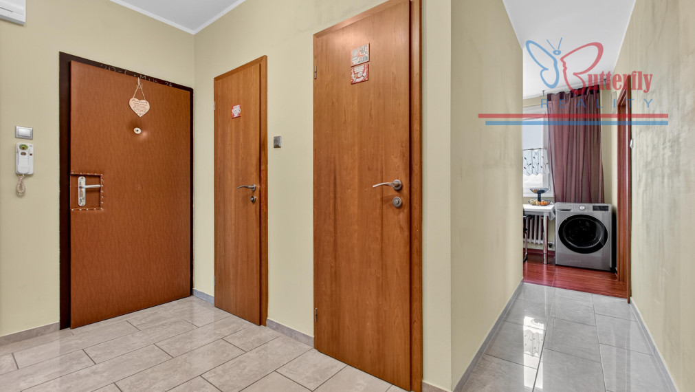 PREDAJ - 4-izbový byt na Nejedlého ulici, Bratislava – Dúbravka