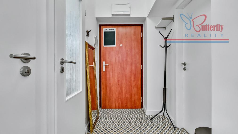 Útulný 2-izbový byt s terasou a parkovaním v tichej lokalite