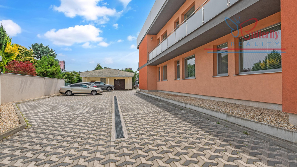 NA PRENÁJOM: 4 kancelárske priestory, 135 m2, Mlynské Luhy, Ružinov
