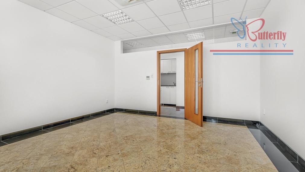 NA PRENÁJOM: 4 kancelárske priestory, 135 m2, Mlynské Luhy, Ružinov