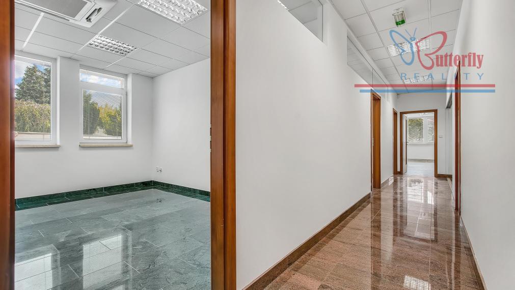 NA PRENÁJOM: 4 kancelárske priestory, 135 m2, Mlynské Luhy, Ružinov