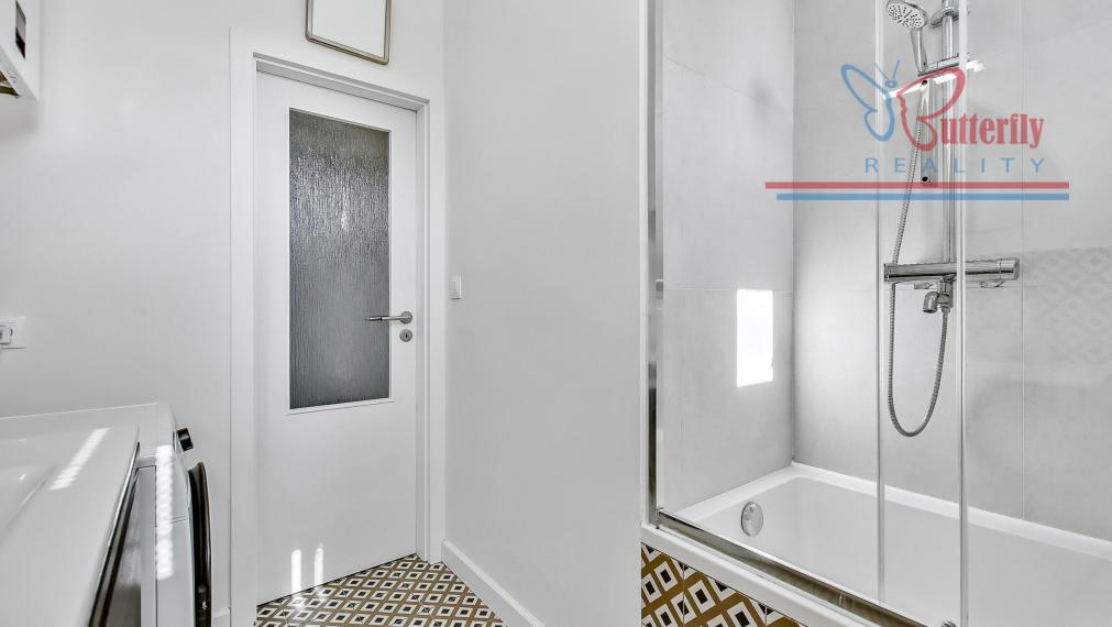 2 izb byt s parkovaním v malej bytovke