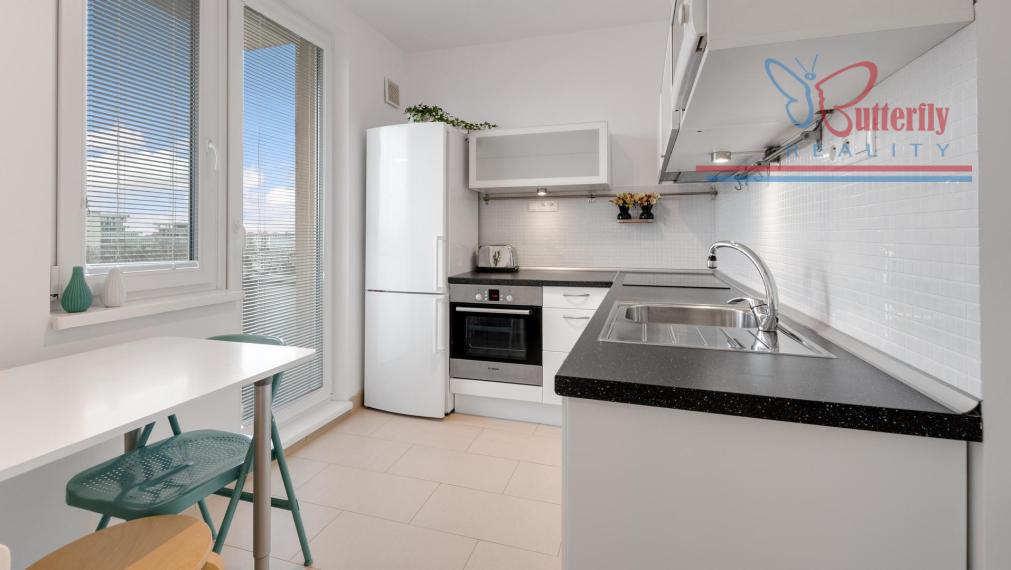 P R E N Á J O M  2 izb byt v srdci Ružinova na Štrkovci