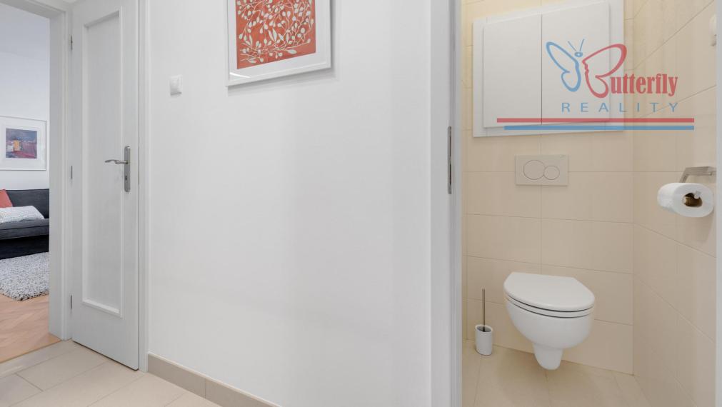 P R E N Á J O M  2 izb byt v srdci Ružinova na Štrkovci