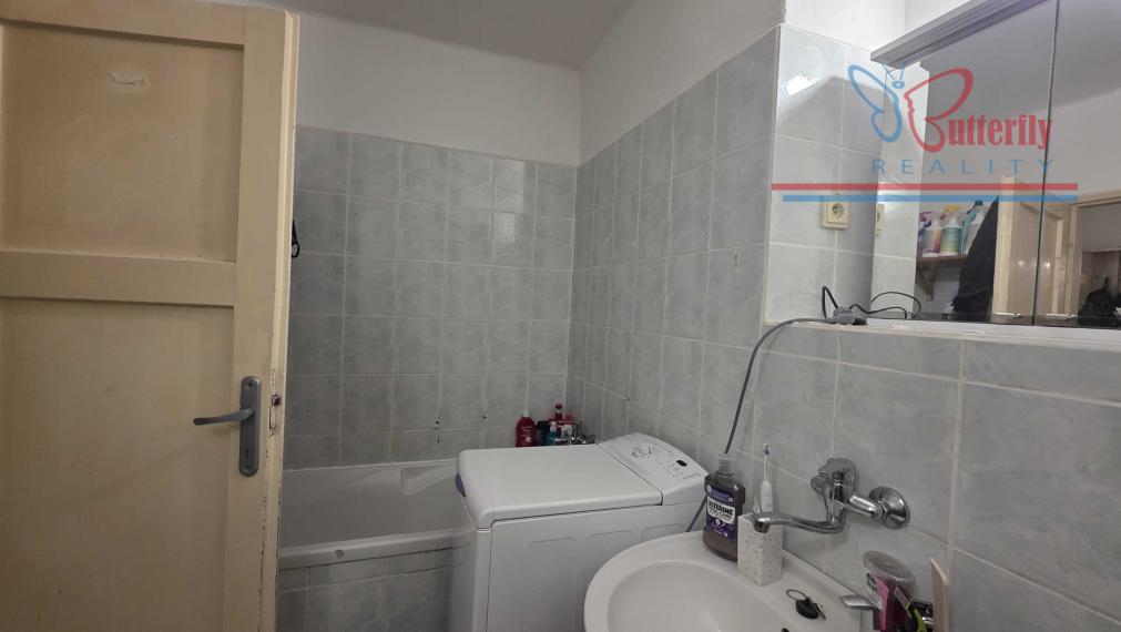 Predaj 2 izbový byt 68 m2 Handlová 29 augusta