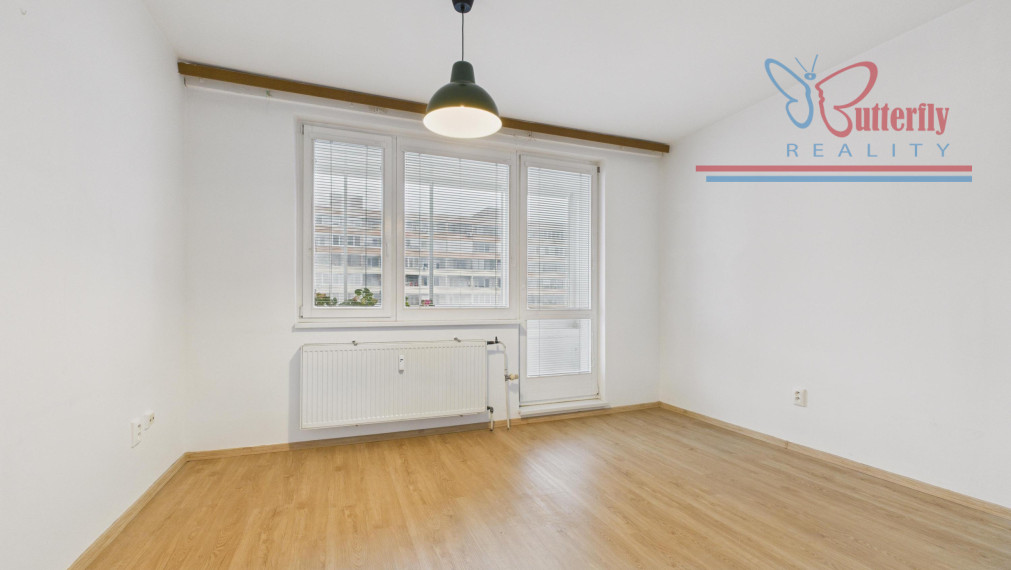 PONÚKAME NA PREDAJ ÚTULNÚ GARZÓNKU  NA ŠUSTEKOVEJ  ULICI V PETRŽALKE.