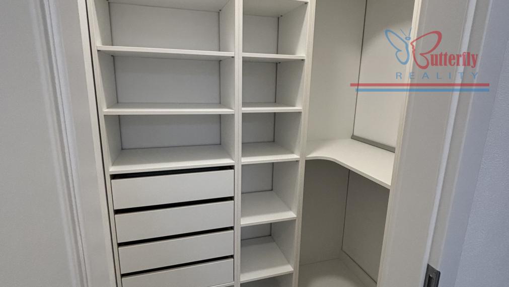 Strešný 3-izbový byt s veľkou terasou na prenájom – Ivanka pri Dunaji, Bernolákovská