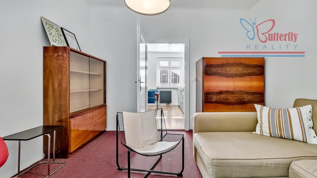 Dve samostatné izby a parkovacie miesto