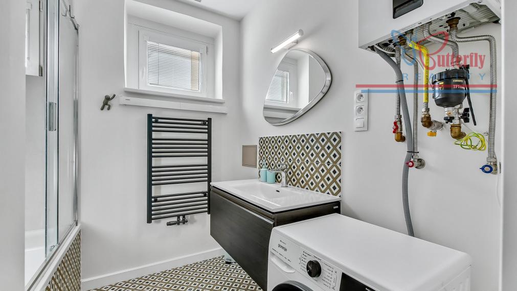 Dve samostatné izby a parkovacie miesto