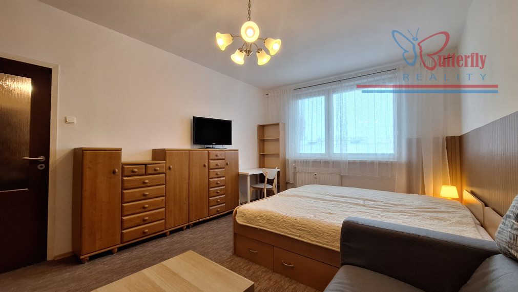 NA PRENÁJOM: 1 izb. zariadený byt, Medveďovej, Petržalka