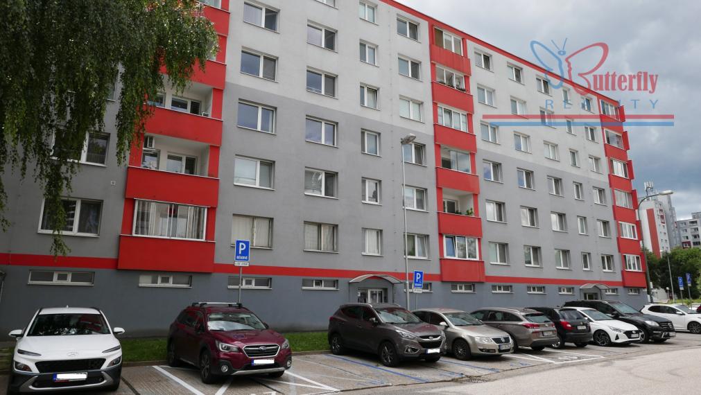 NA PRENÁJOM: 1 izb. zariadený byt, Medveďovej, Petržalka