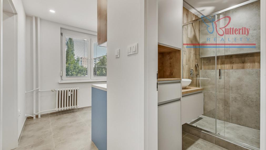Veľkorysý 2i byt (60 m²) v Ružinove – Čerstvá rekonštrukcia & Klíma