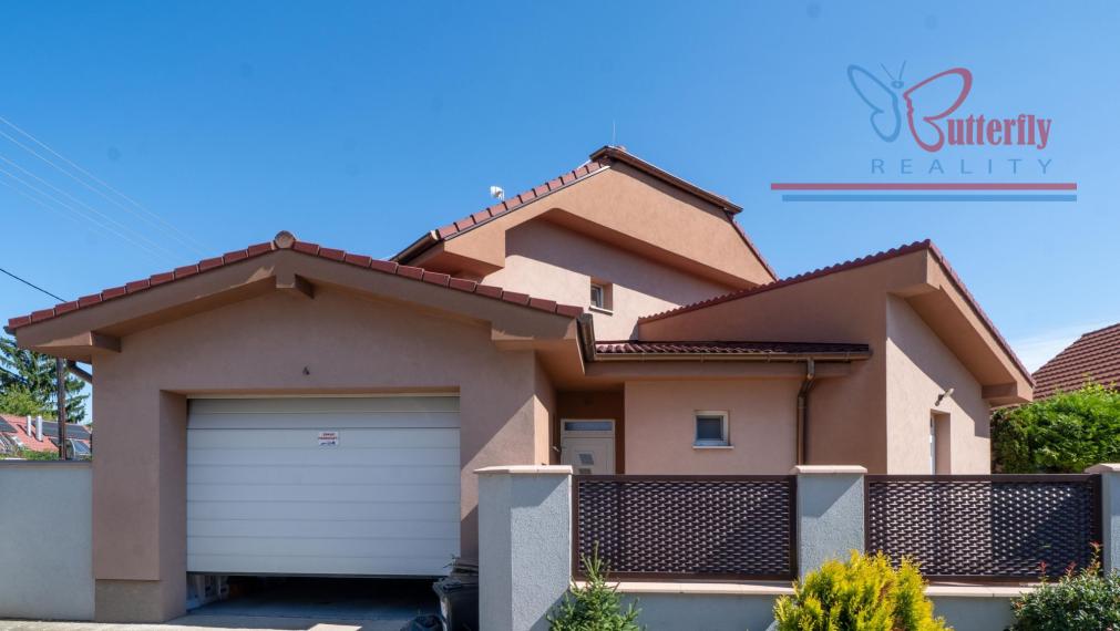 Bývaj v BA v 5i. rodinnom dome + kancelária, záhrada, garáž