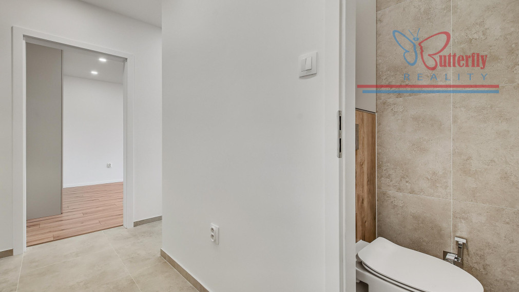 Veľkorysý 2i byt (60 m²) v Ružinove – Čerstvá rekonštrukcia & Klíma