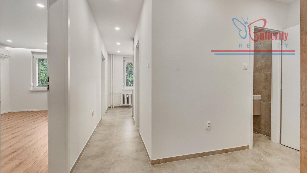 Veľkorysý 2i byt (60 m²) v Ružinove – Čerstvá rekonštrukcia & Klíma