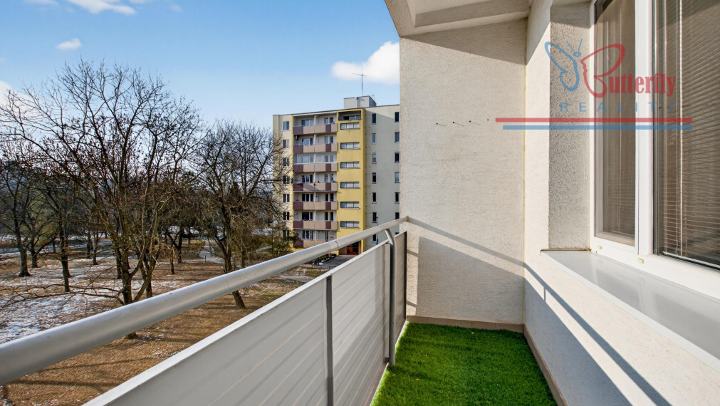 P R E N Á J O M  1,5-izb byt orientovaný do parku