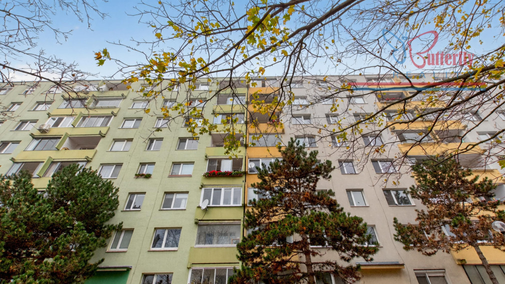 PREDAJ - 4-izbový byt na Nejedlého ulici, Bratislava – Dúbravka