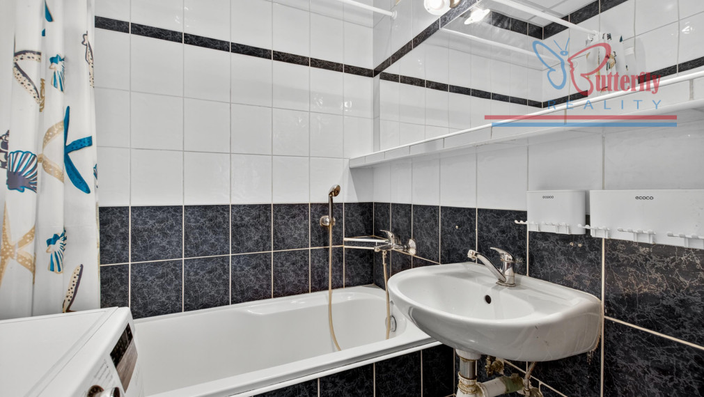 PREDAJ - 4-izbový byt na Nejedlého ulici, Bratislava – Dúbravka