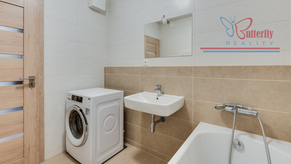 Na prenájom 2 izb byt s parkovacím státim Dúbravčická