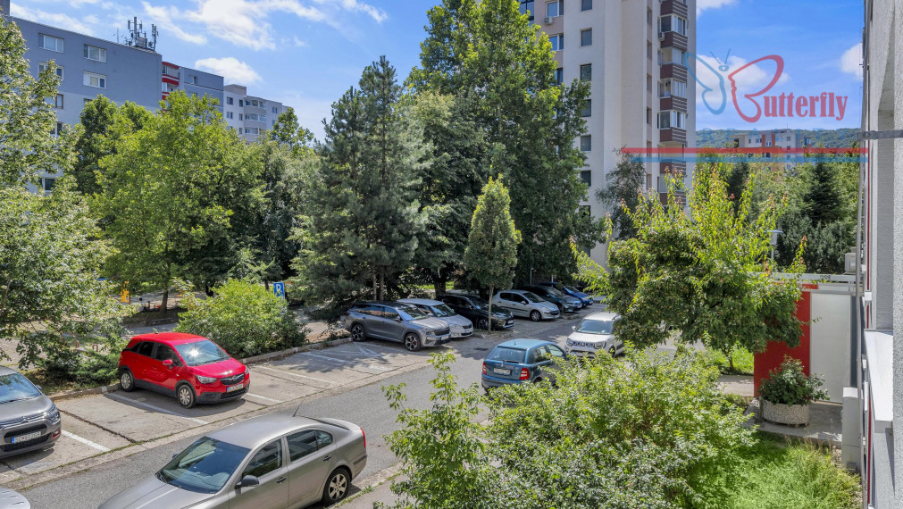 REZERVOVANÝ 2-izb. byt, I. Bukovčana, 52m2, balkón, BA-DNV