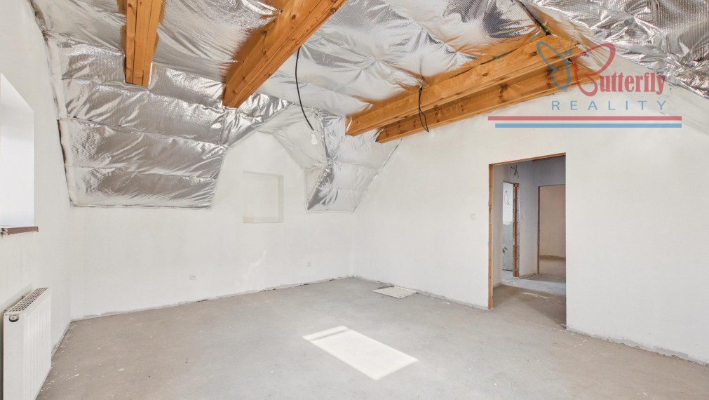 NA PREDAJ: rodinný dom s kráľovským pozemkom (2165 m2), Pavlice