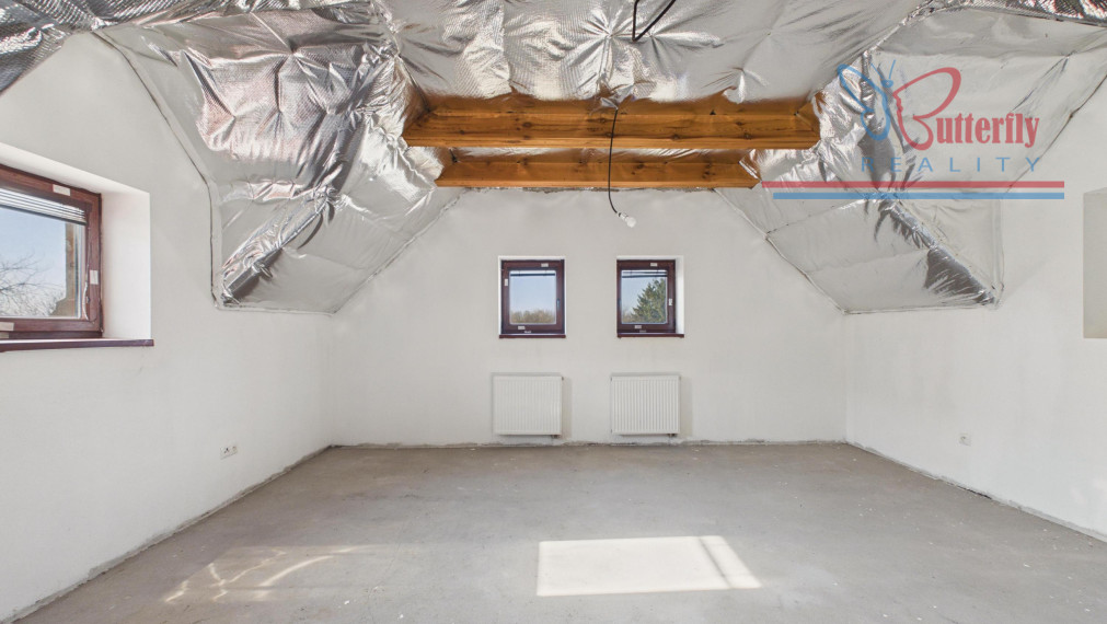 NA PREDAJ: rodinný dom s kráľovským pozemkom (2165 m2), Pavlice