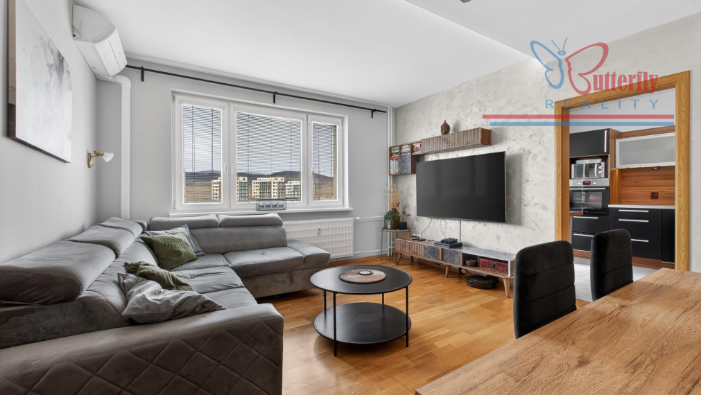 NA PREDAJ: 3-izbový byt s loggiou a klimatizáciou – Pezinok, L. Novomeského