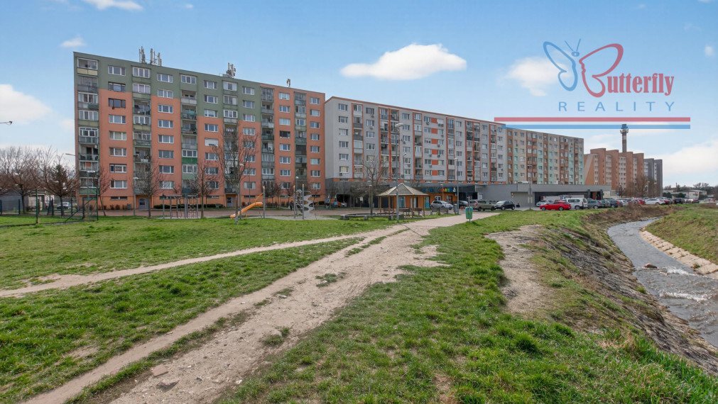 NA PREDAJ: 3-izbový byt s loggiou a klimatizáciou – Pezinok, L. Novomeského