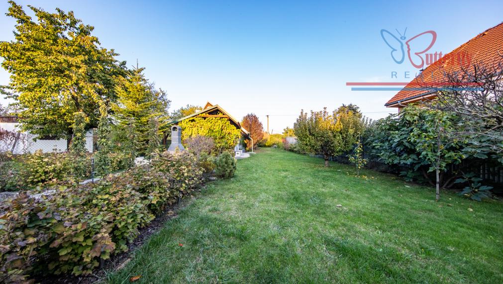 NA PREDAJ: záhrada 720 m2 s chatkou, Mokráň záhon