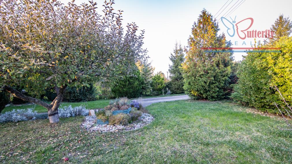 NA PREDAJ: záhrada 720 m2 s chatkou, Mokráň záhon