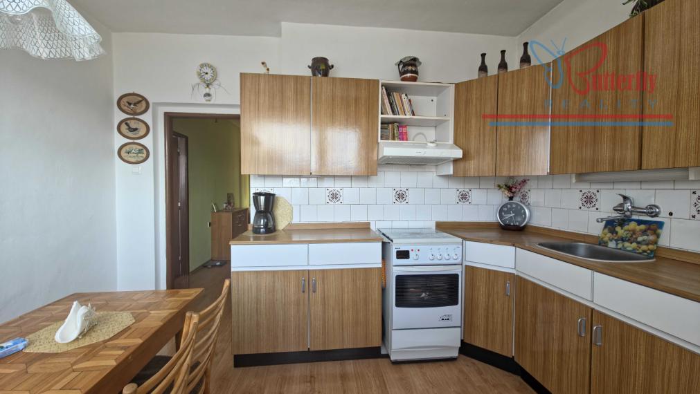 PREDAJ Rodinný dom s veľkorysým pozemkom v Handlovej – Robotnícka ulica