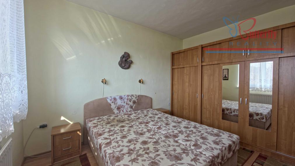 PREDAJ Rodinný dom s veľkorysým pozemkom v Handlovej – Robotnícka ulica