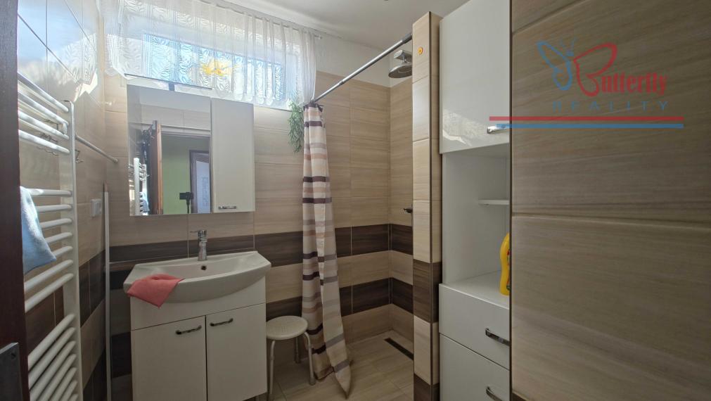 PREDAJ Rodinný dom s veľkorysým pozemkom v Handlovej – Robotnícka ulica