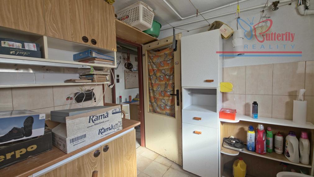 PREDAJ Rodinný dom s veľkorysým pozemkom v Handlovej – Robotnícka ulica