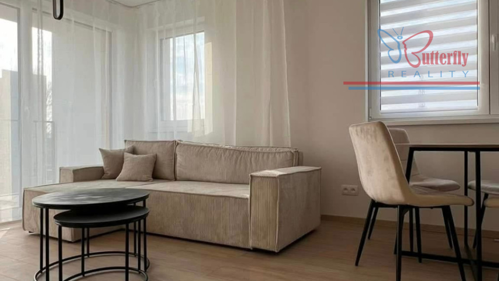 PRENÁJOM Svetlý 2-izbový byt s priestrannou loggiou a parkovaním