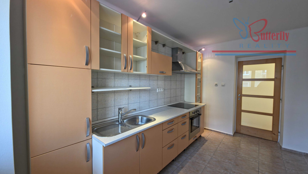 PREDAJ 3 izbový byt, 81 m2, Handlová, 29.augusta