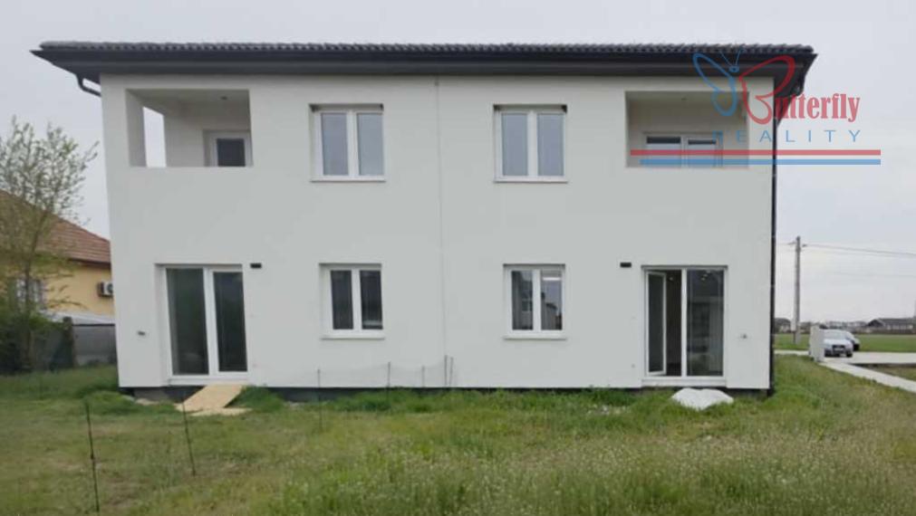 Moderné bývanie 3 izbový byt s vlastným vstupom Bošany