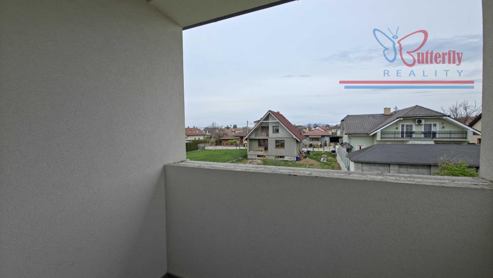 Moderné bývanie 3 izbový byt s vlastným vstupom Bošany