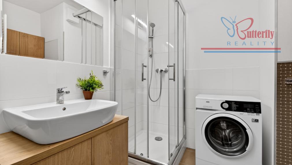 P R E D A J 1,5-izb byt v novostavbe Slnečnice mesto