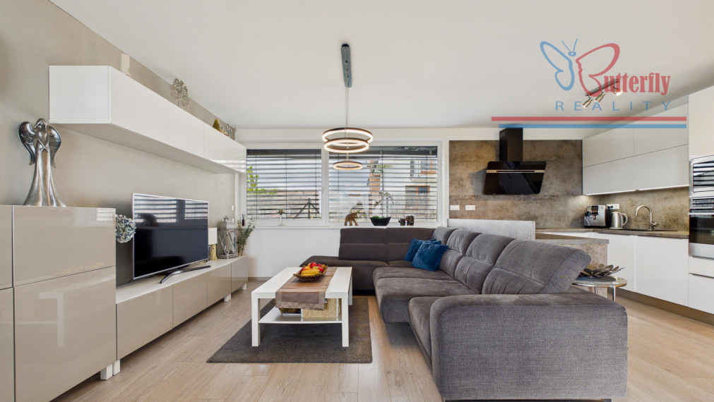 NA PREDAJ: 5-izbový rodinný dom v Limbachu: Bývanie priamo nad vinicami