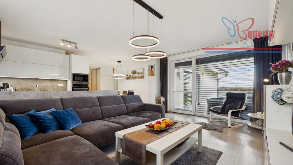 NA PREDAJ: 5-izbový rodinný dom v Limbachu: Bývanie priamo nad vinicami