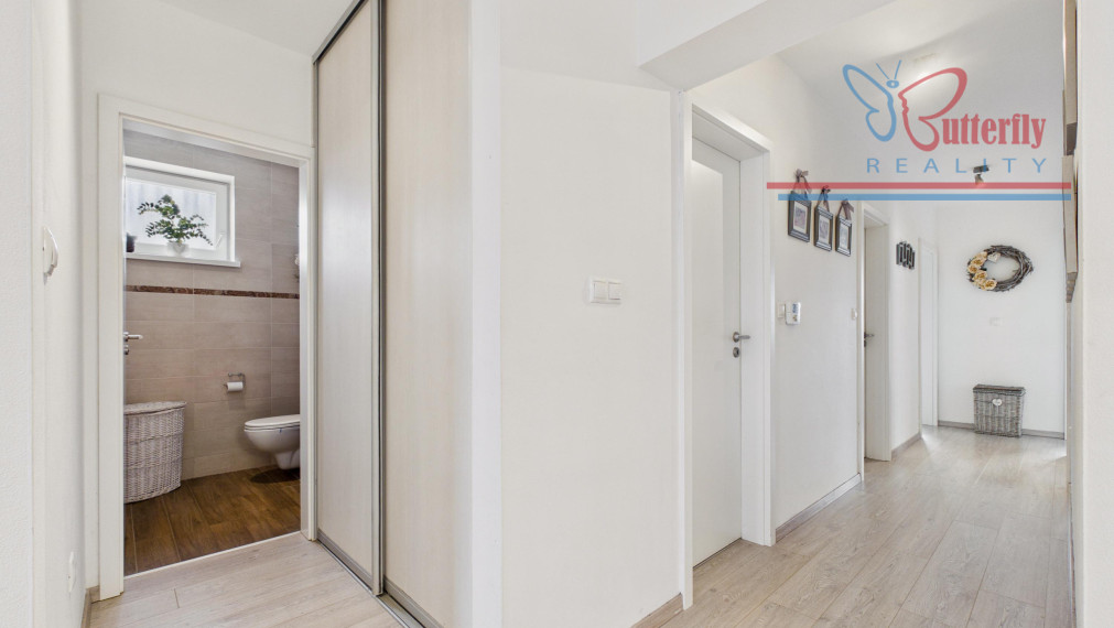 NA PREDAJ: 5-izbový rodinný dom v Limbachu: Bývanie priamo nad vinicami