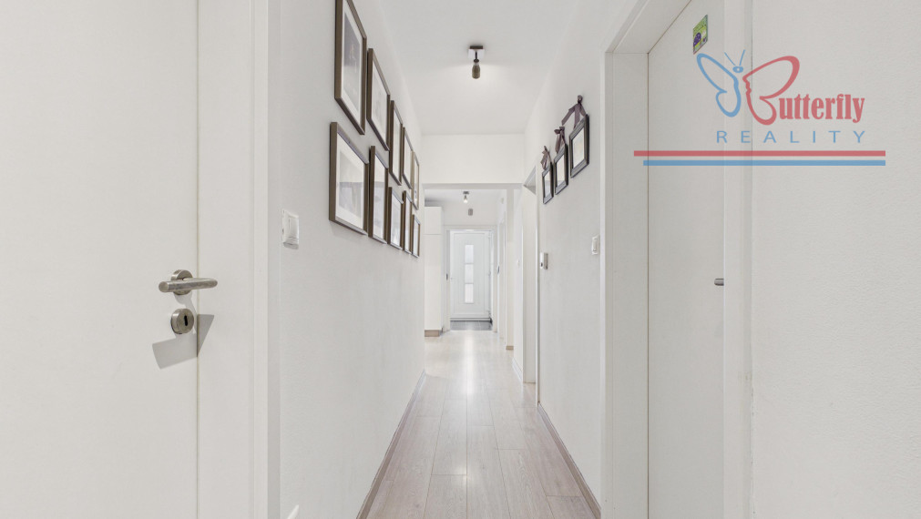 NA PREDAJ: 5-izbový rodinný dom v Limbachu: Bývanie priamo nad vinicami