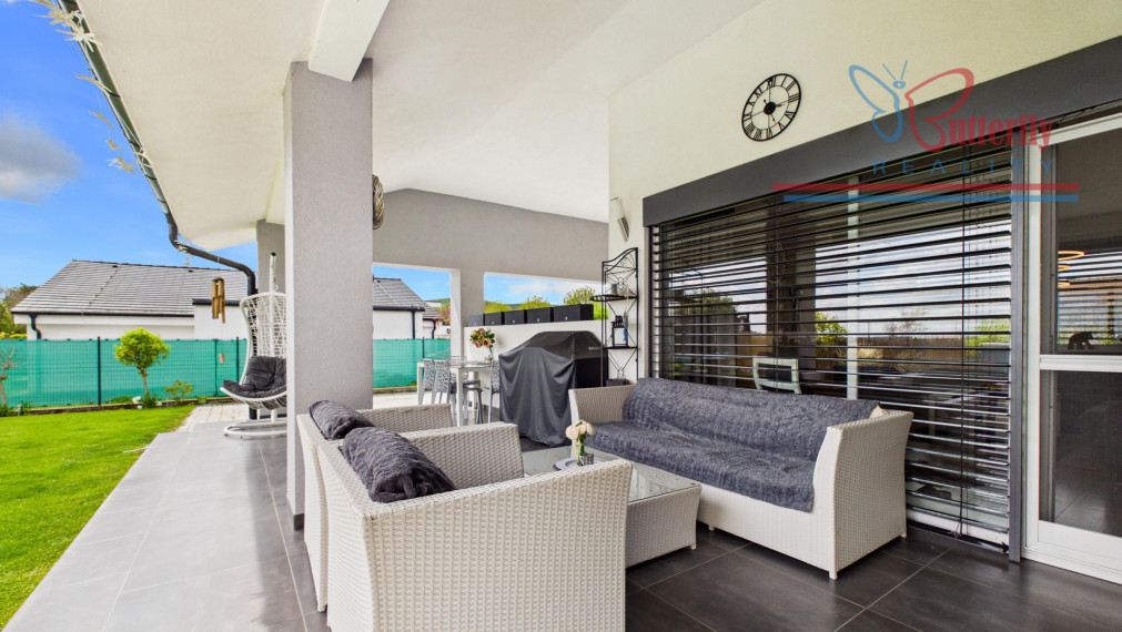 NA PREDAJ: 5-izbový rodinný dom v Limbachu: Bývanie priamo nad vinicami