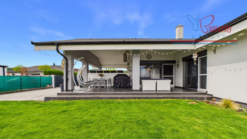 NA PREDAJ: 5-izbový rodinný dom v Limbachu: Bývanie priamo nad vinicami