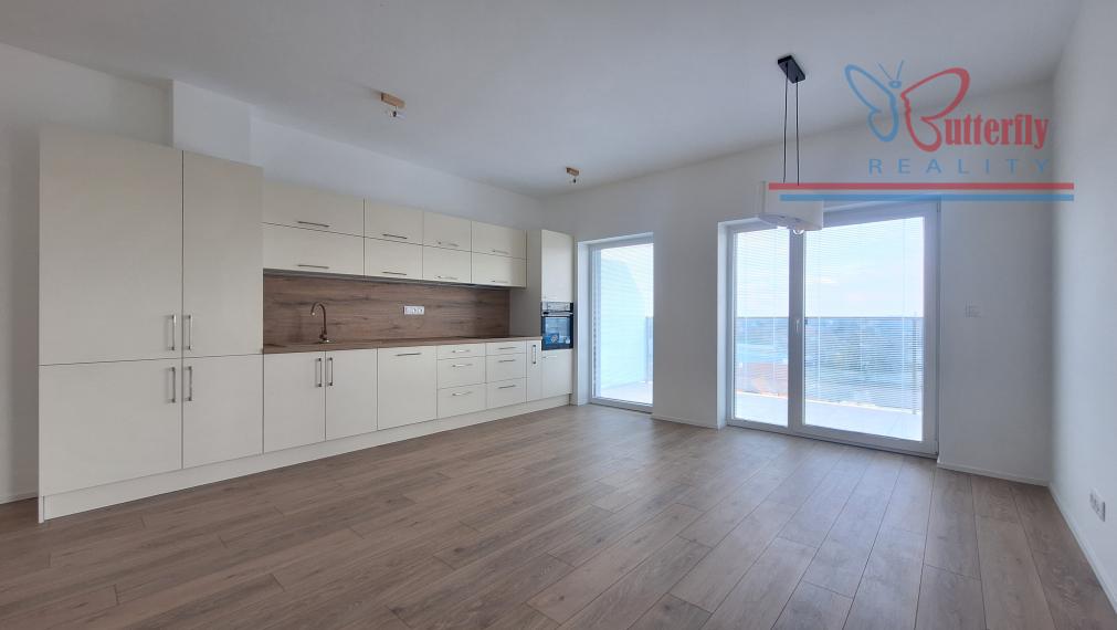 NA PRENÁJOM: 2 izb. byt, 2x balkón, parkovacie státie, Ul. Svornosti