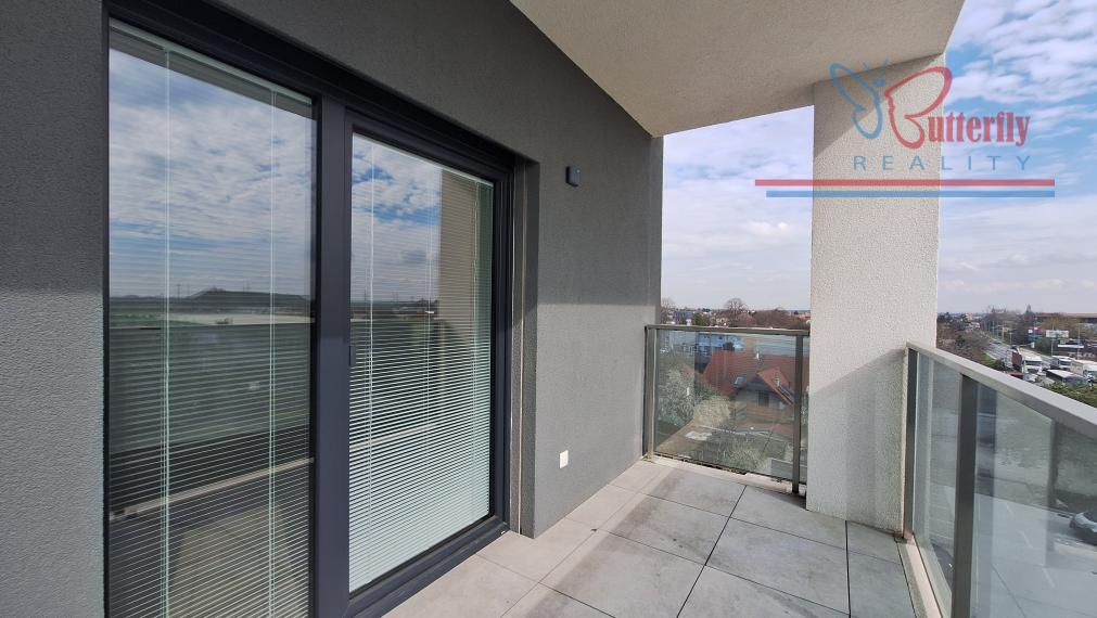 NA PRENÁJOM: 2 izb. byt, 2x balkón, parkovacie státie, Ul. Svornosti