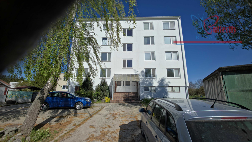 PREDAJ 3 izbový byt s loggiou a vlastným kúrením  Skačany