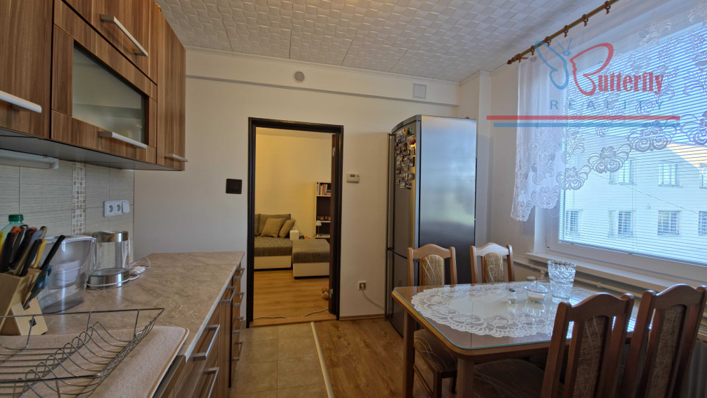 PREDAJ 3 izbový byt s loggiou a vlastným kúrením  Skačany