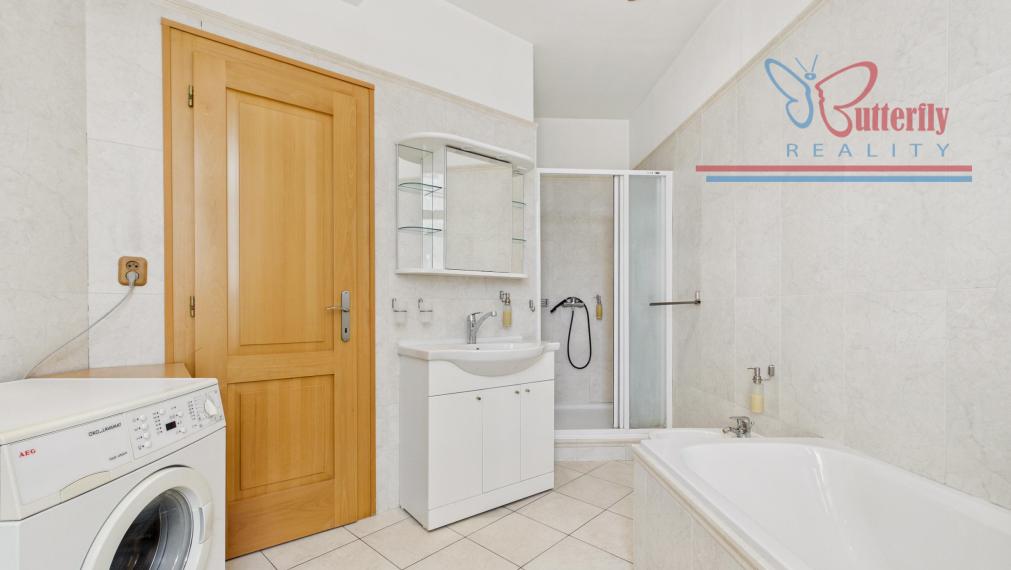 PREDAJ Výnimočný tehlový 4-izbový byt, Šancová, 147m2